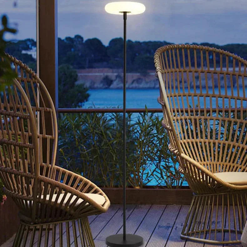 Lumenora | Outdoor Solar Lamp